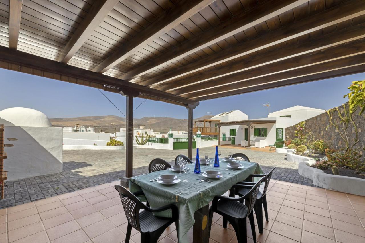 Villa Laura Guatiza Екстериор снимка