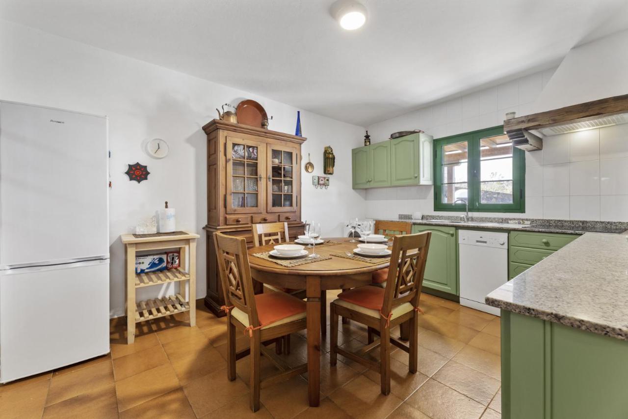 Villa Laura Guatiza Екстериор снимка